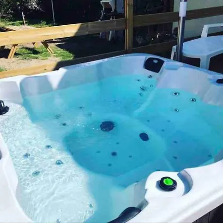度假居 11 Pers 4ch / Jacuzzi / Le Cormier 滨海拉普兰